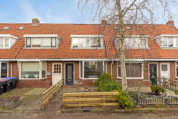 van Loonstraat 76 in Leeuwarden photo