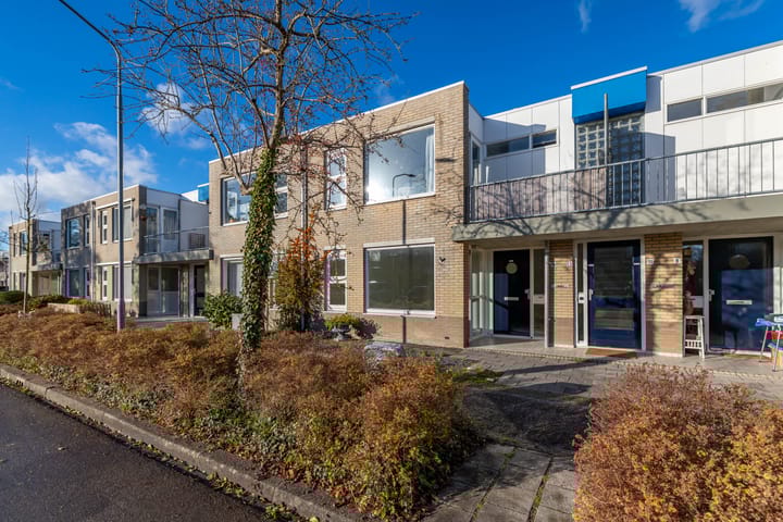 Photo of property Van Maerlantlaan 11, Haren Gn