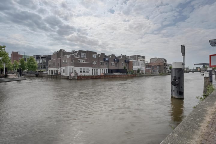 Van Mandersloostraat 73 in Alphen aan den Rijn Foto