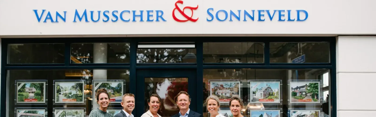 Team foto van Van Musscher & Sonneveld Makelaars