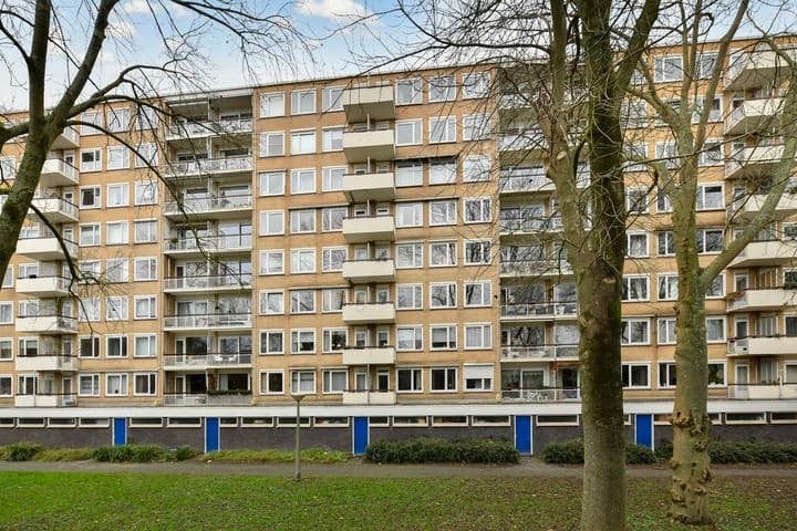 Photo of property Van Nijenrodeweg 732, Amsterdam