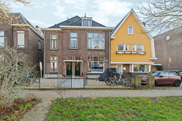 Van Oldenbarneveldtstraat 11B dans Arnhem photo
