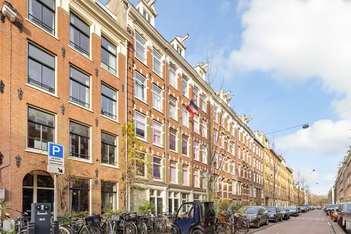 Van Oldenbarneveldtstraat 72A-2 in Amsterdam foto
