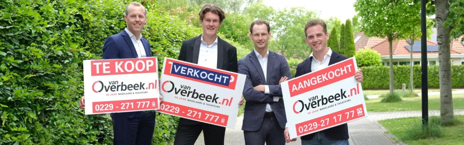 Mannschaftsfoto von Van Overbeek Makelaars o.g. Hoorn