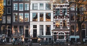 Kantoor foto van Van Poelgeest Real Estate