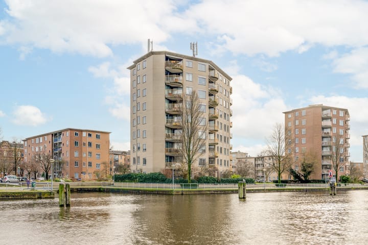 Van Reigersbergenstraat 192 in Amsterdam photo