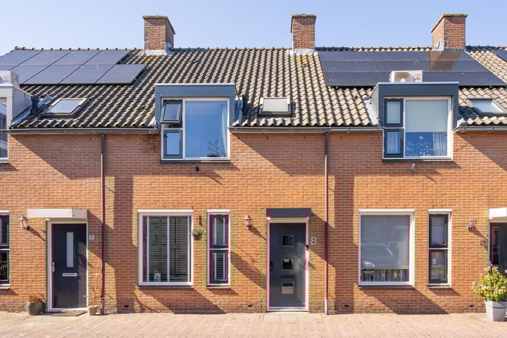 Van Rooijen-plein 8 in Montfoort Foto