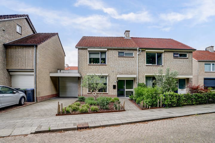 van Slotendreef 25 in Rucphen Foto