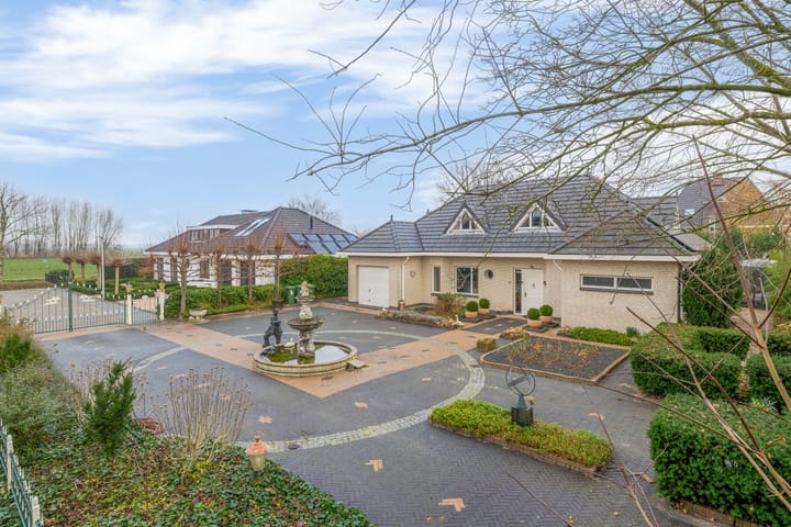 Photo of property Van Swaanswijckstraat 35, Moerkapelle