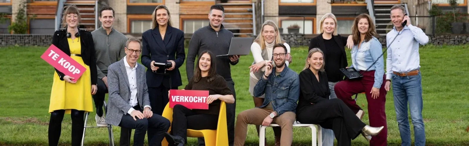 Team foto van Van 't Riet De-Makelaar