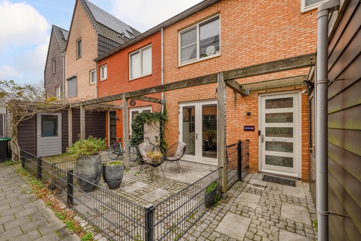 Van Veendijk 18 en 's-Gravenhage foto