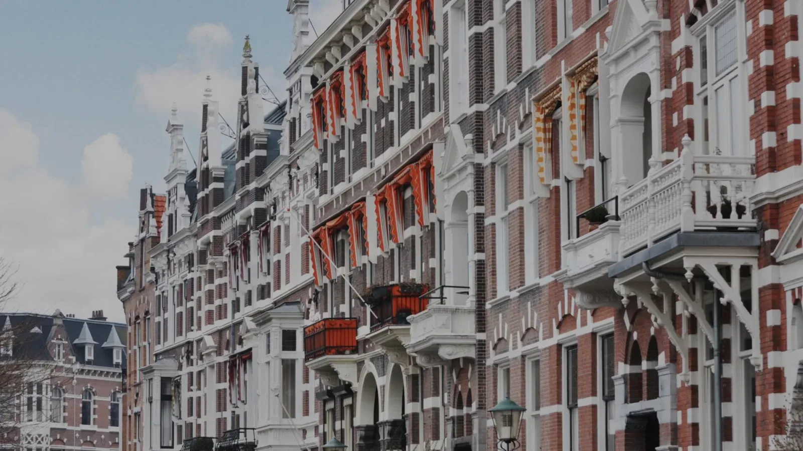 Team photo of Van Weelde Vastgoed