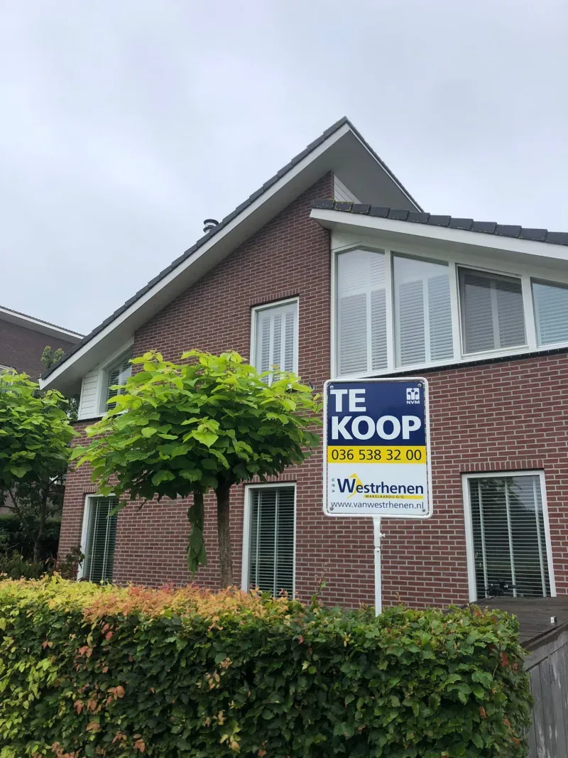 Kantoor foto van Van Westrhenen Woningmakelaardij o.g.