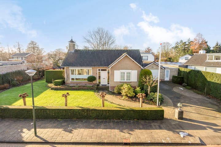 Photo of property van Wieldrechtstraat 2, Raamsdonksveer