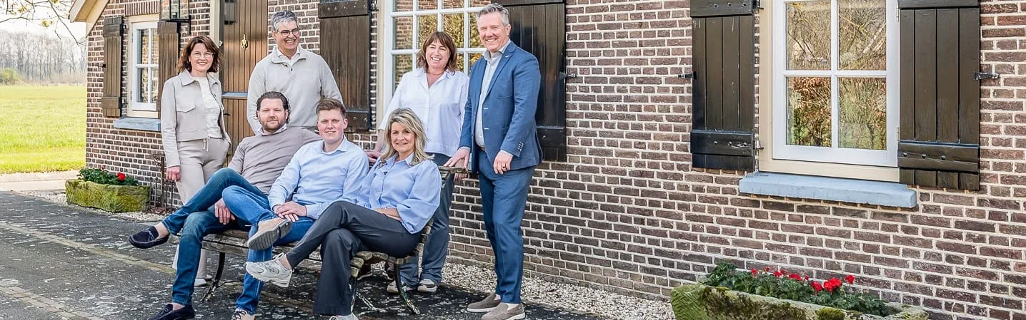 Team foto van Van Zeeburg Luimes en Lebbink Makelaars