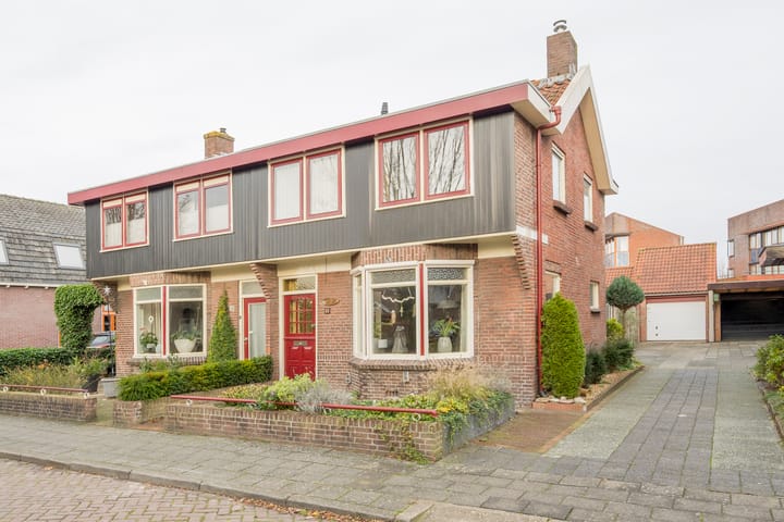 Van Zuilenlaan 12 in Hooglanderveen