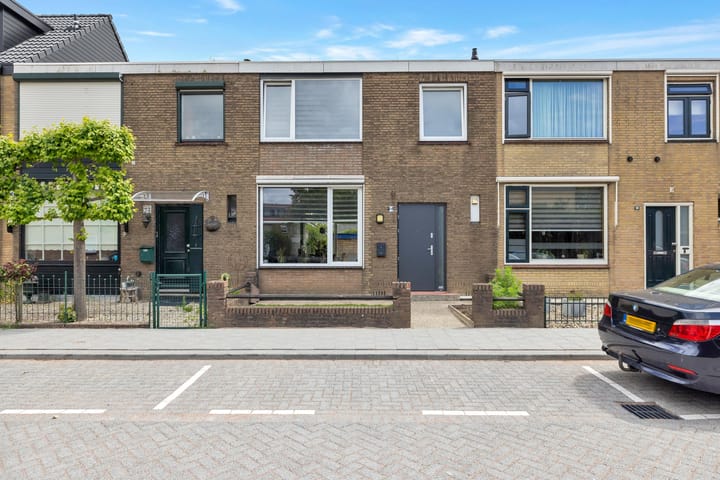 Photo de la maison Van Zyll de Jongstraat 94, Pernis Rotterdam