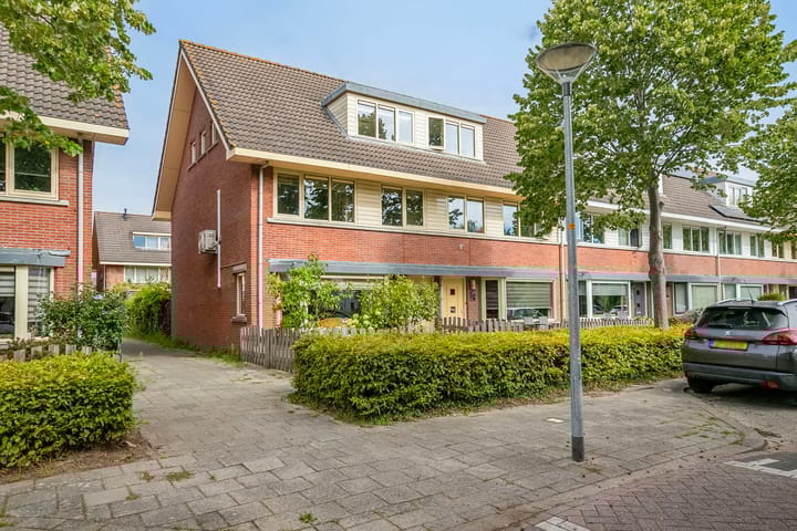 Vasalisstraat 34 dans Almere photo