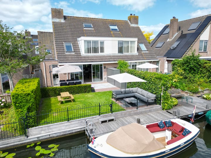 Photo of property Vechtoever 7, Vreeland