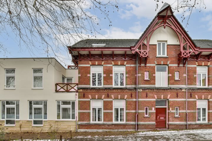 Veelaan 25 en Amsterdam foto