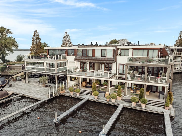 Photo of property Veendijk 1a-14, Loosdrecht