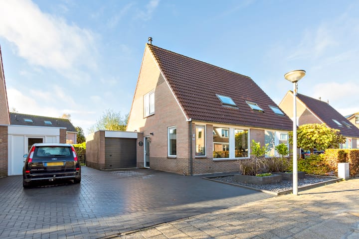 Veenlanden 41 in Steenwijk Foto