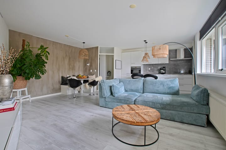 Veenplaats 12 in Amstelveen