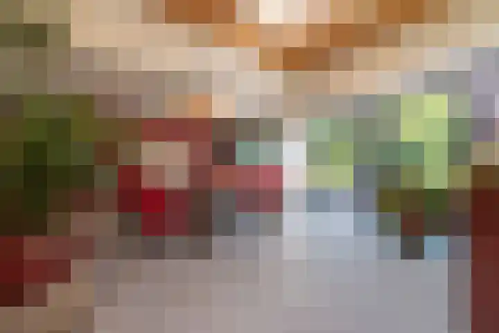 Veertels 10 Riel thumbnail 21