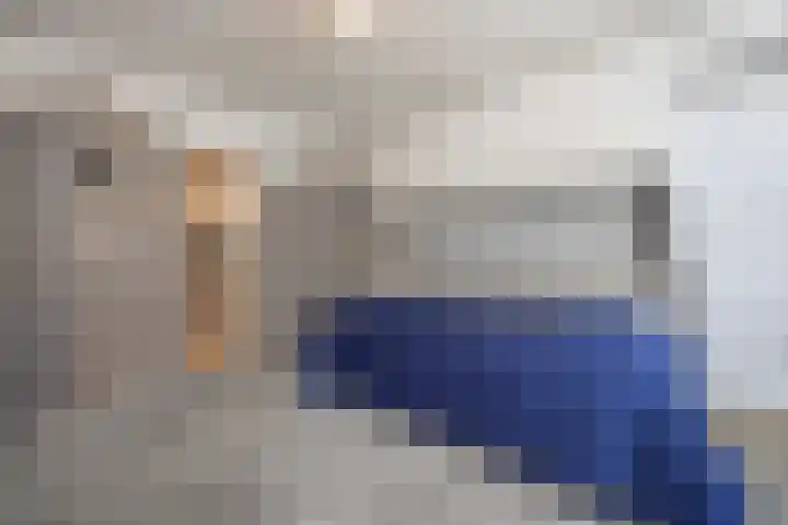 Veertels 10 Riel thumbnail 35