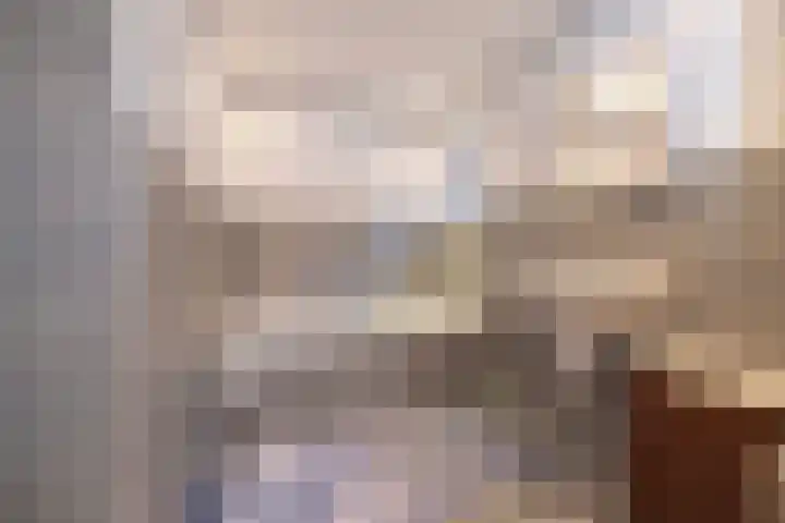 Veertels 10 Riel thumbnail 36