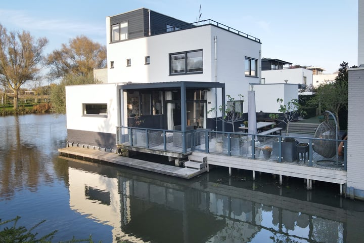 Vegakade 5 in Woerden foto