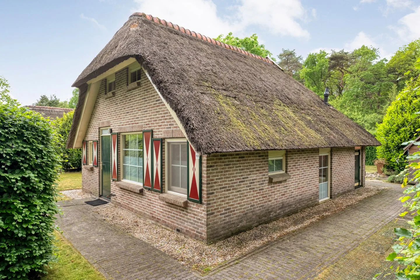 Veldhuisweg 4 10 in IJhorst