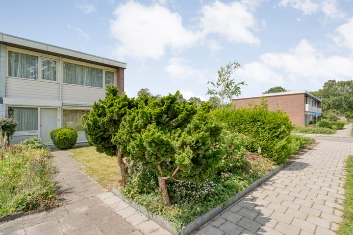 Veldlaan 56 en Emmen foto