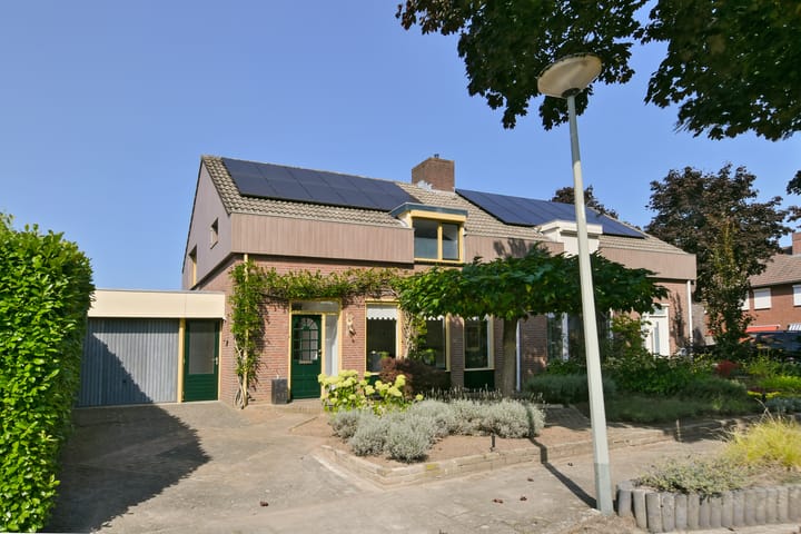 Veldstraat 13 in Helden Foto