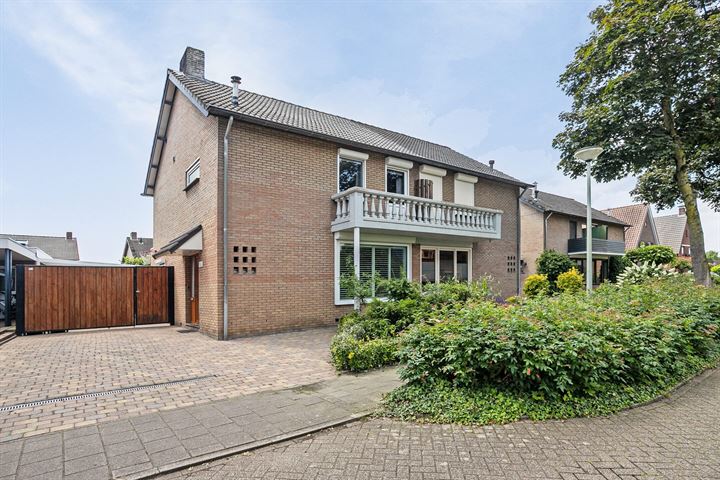 Veldstraat 42 in Helden Foto