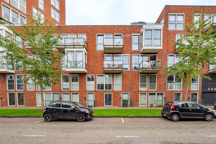 Veluwemeer 52 in Woerden foto