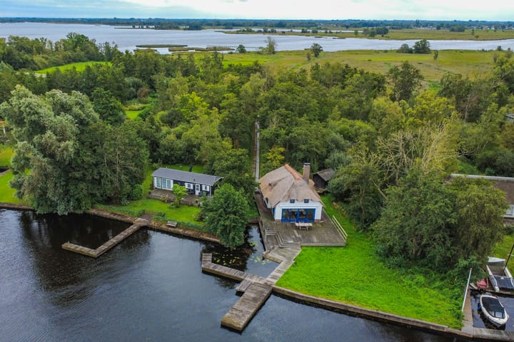 Veneweg 298 in Wanneperveen Foto