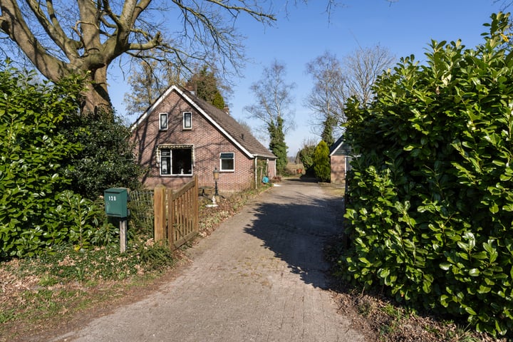 Verl Hoogeveense Vaart 128 in Geesbrug Foto