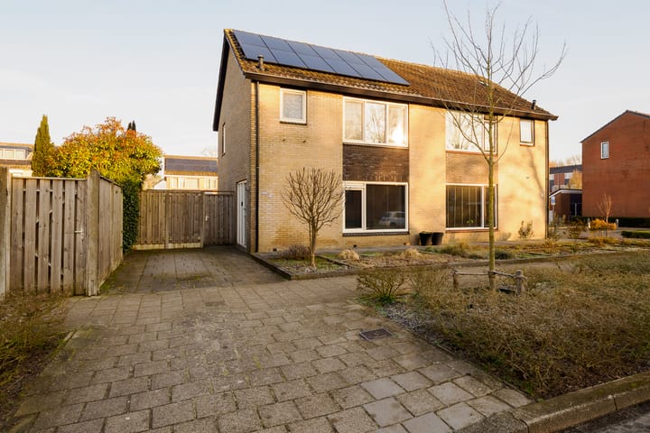 Ververstraat 13 in Borne photo