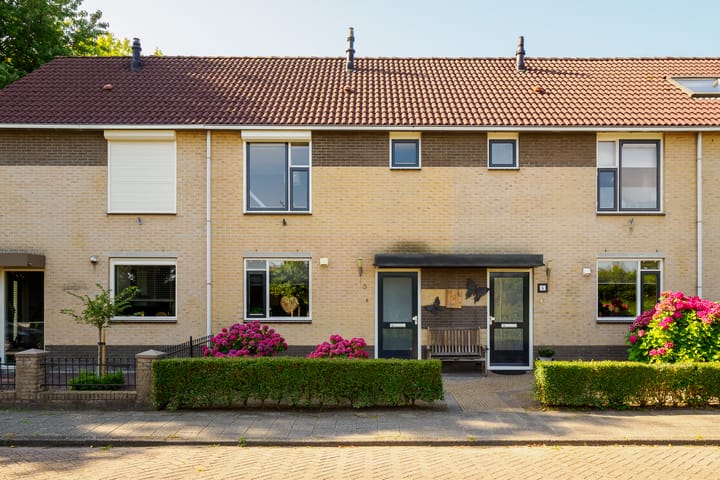 Vespuccistraat 3 in Enschede foto