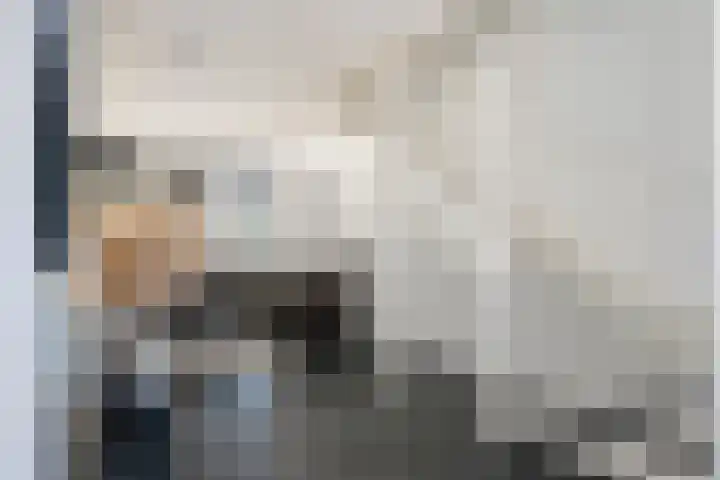 Vesta 9 Born thumbnail 10