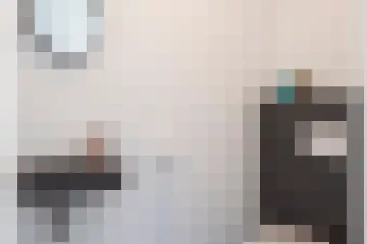 Vesta 9 Born thumbnail 7