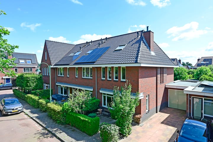 Vierkante Bosje 32 in Eemnes foto