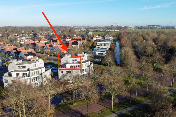 Vijverlaan 12 in Heiloo foto