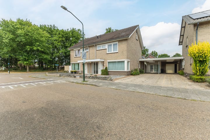 Vincent van Goghlaan 8 dans Budel photo