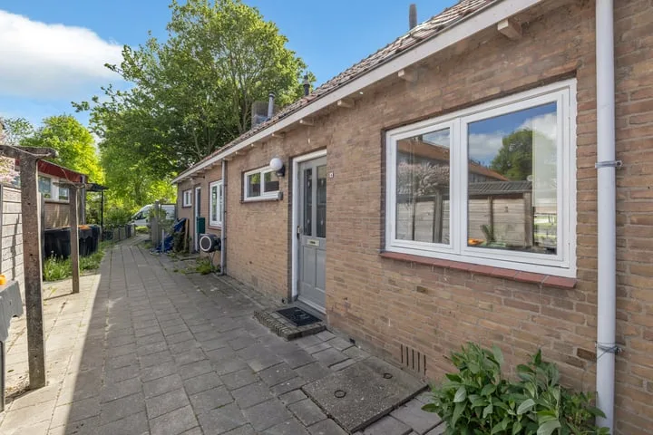Violenstraat 4 Noord-Scharwoude foto 2