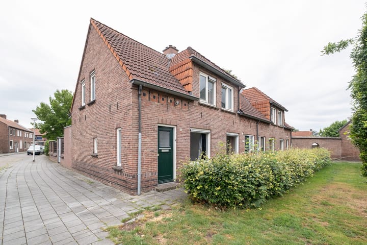 Violierstraat 122 in Almelo photo