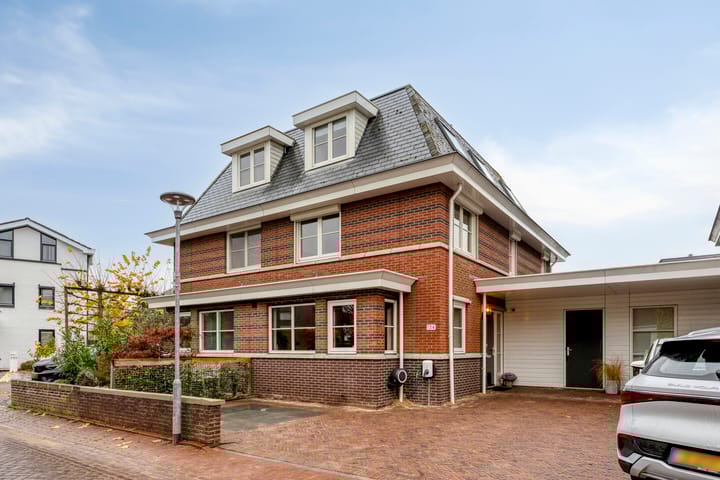 Visserstuin 134 in Dordrecht photo