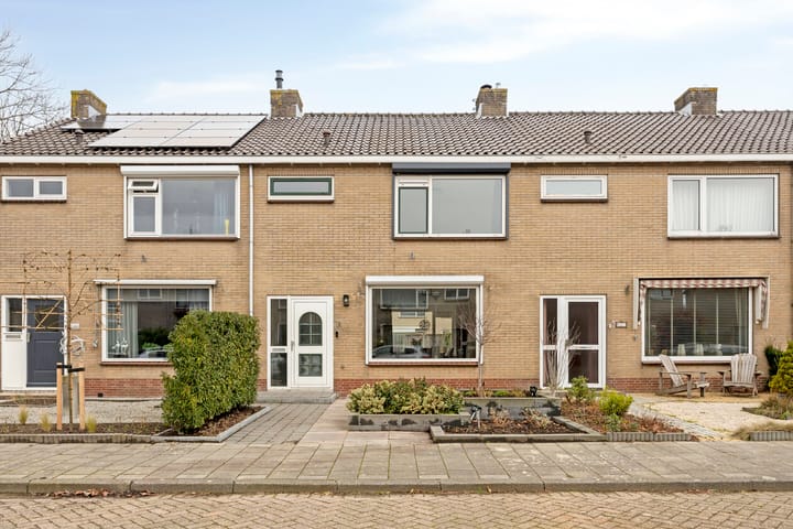 Photo of property Vlasstraat 3, Zuidland