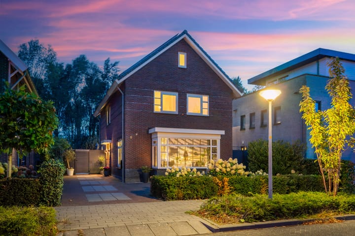 Vlechtknoop 6 in Almere Foto